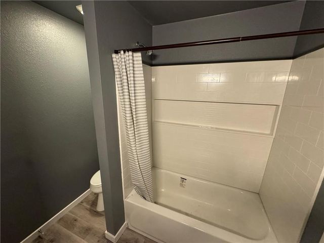 70 N Hunter Street, Farmington, AR 72730