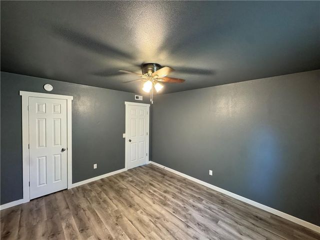 70 N Hunter Street, Farmington, AR 72730