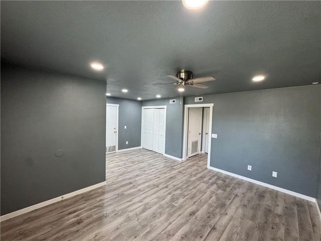 70 N Hunter Street, Farmington, AR 72730