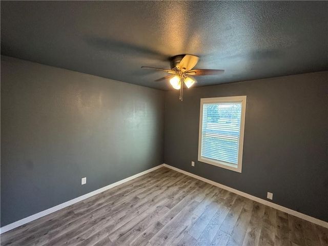 70 N Hunter Street, Farmington, AR 72730