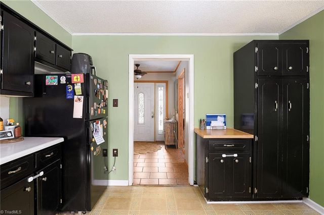 255 Pine Valley Road, Thomasville, NC 27360