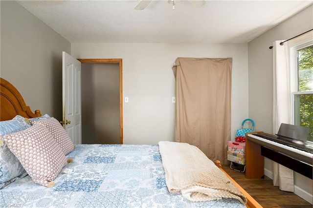 255 Pine Valley Road, Thomasville, NC 27360