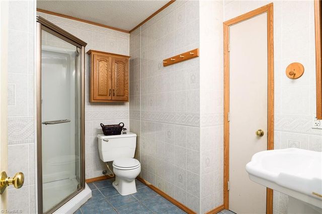 255 Pine Valley Road, Thomasville, NC 27360
