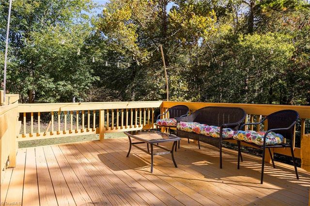 255 Pine Valley Road, Thomasville, NC 27360