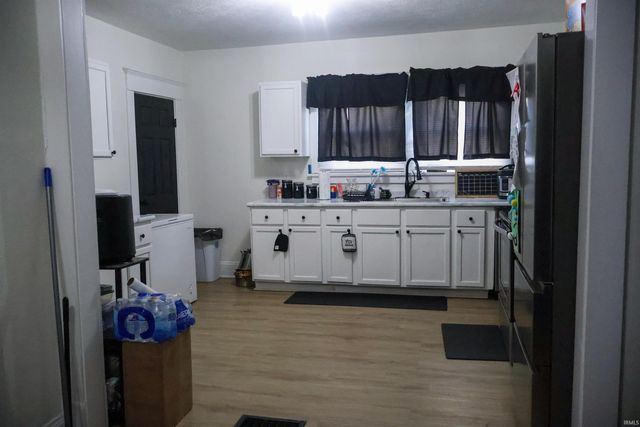 523 W 6Th Street, Mishawaka, IN 46544