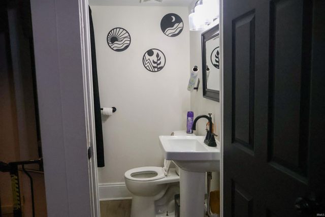 523 W 6Th Street, Mishawaka, IN 46544