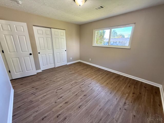 908 Hartz Drive, Lebanon, OH 45036