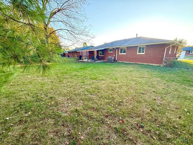 908 Hartz Drive, Lebanon, OH 45036