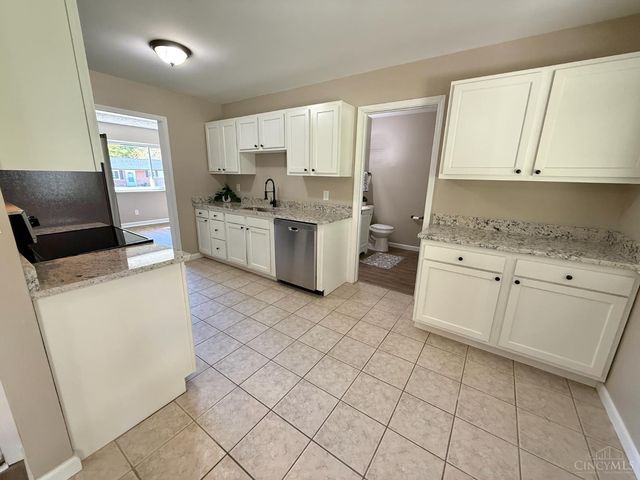 908 Hartz Drive, Lebanon, OH 45036