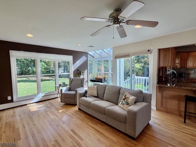 10 Cherry Ln, Randolph Twp., NJ 07869