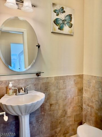 10 Cherry Ln, Randolph Twp., NJ 07869