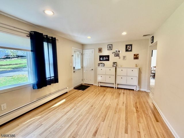 10 Cherry Ln, Randolph Twp., NJ 07869