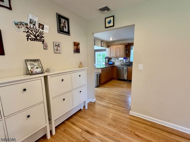 10 Cherry Ln, Randolph Twp., NJ 07869