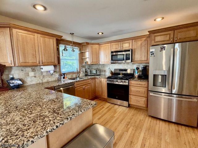 10 Cherry Ln, Randolph Twp., NJ 07869