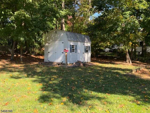 10 Cherry Ln, Randolph Twp., NJ 07869