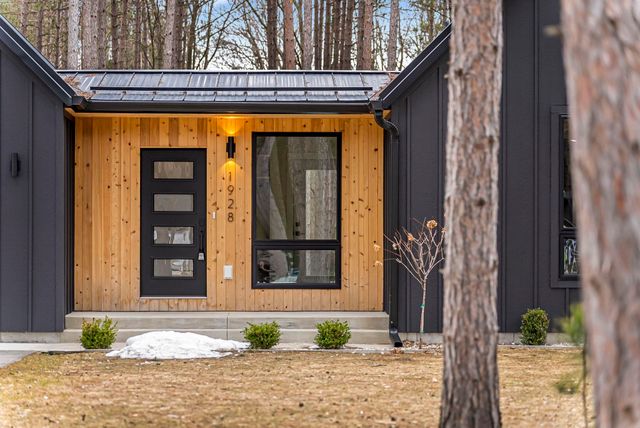 1928 Cascade Trail, Long Lake Twp, MI 49685