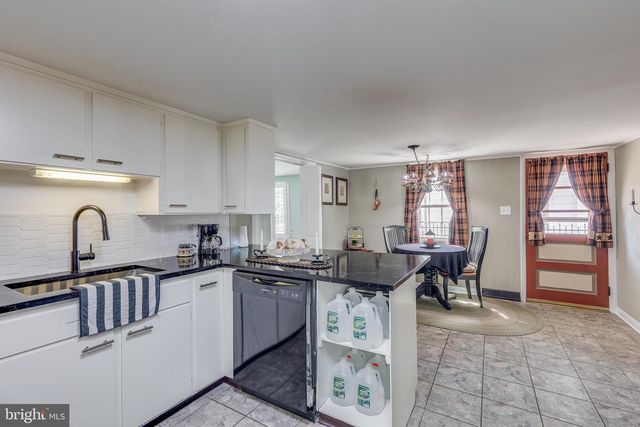 415 PRINCE ST, Bordentown, NJ 08505