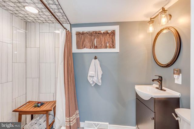 415 PRINCE ST, Bordentown, NJ 08505