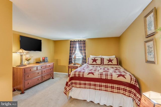 415 PRINCE ST, Bordentown, NJ 08505