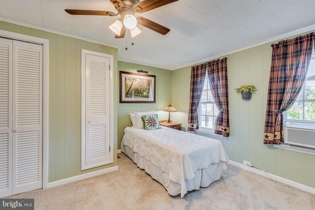 415 PRINCE ST, Bordentown, NJ 08505