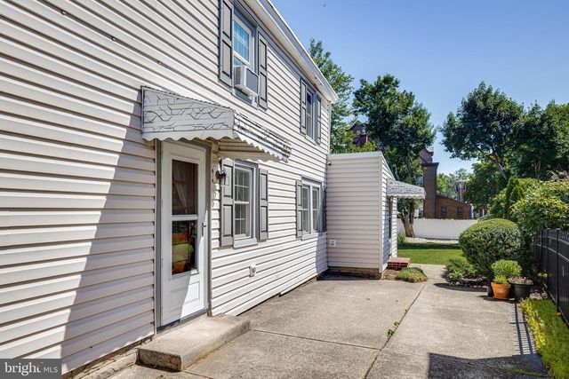 415 PRINCE ST, Bordentown, NJ 08505
