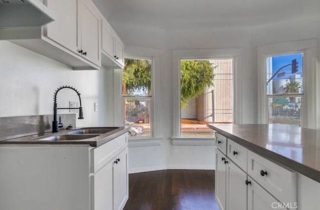 1291 E 40th, Los Angeles, CA 90011