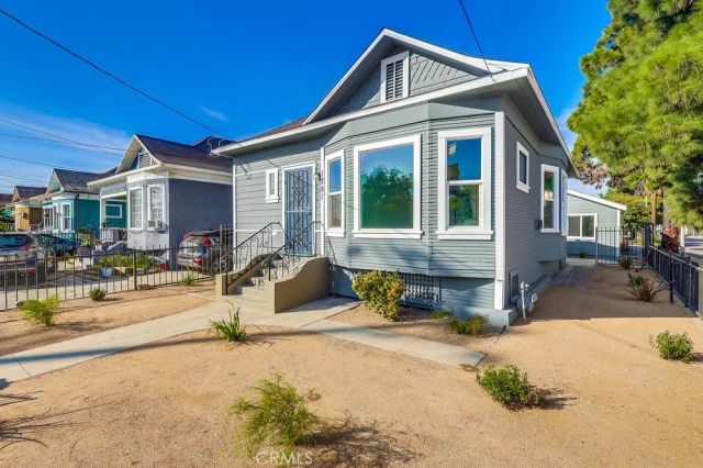 1291 E 40th, Los Angeles, CA 90011