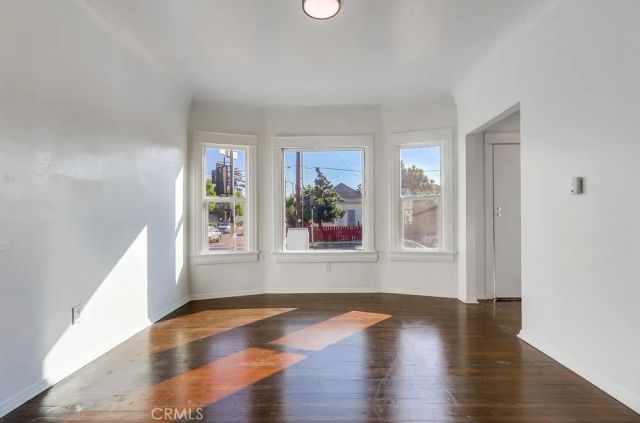 1291 E 40th, Los Angeles, CA 90011