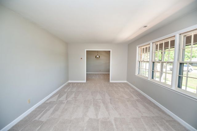 125 Thunderbird Place, Spartanburg, SC 29307