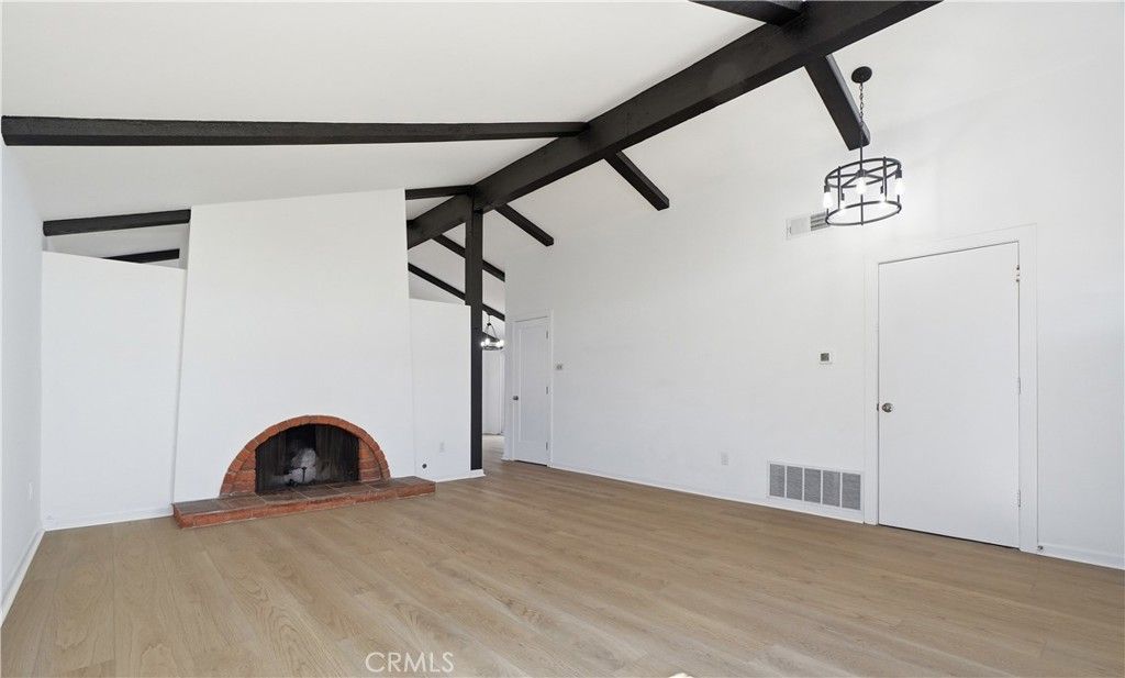 Image 10 of property listing at 3351 Nevada Avenue, Costa Mesa, CA 92626