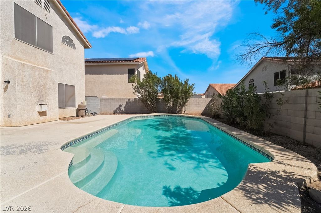 9882 Silver Chimes Court, Las Vegas, NV 89183 — photo 2