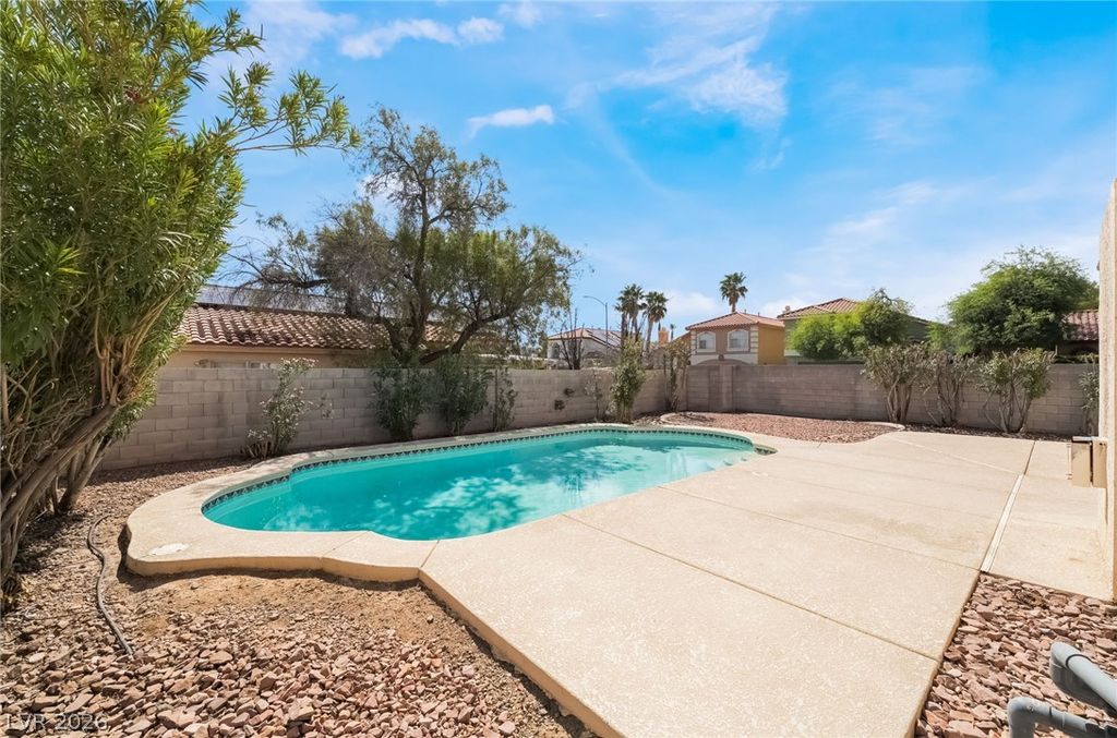 9882 Silver Chimes Court, Las Vegas, NV 89183 — photo 3