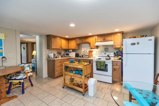 73 Main Street, Peterborough, NH 03458