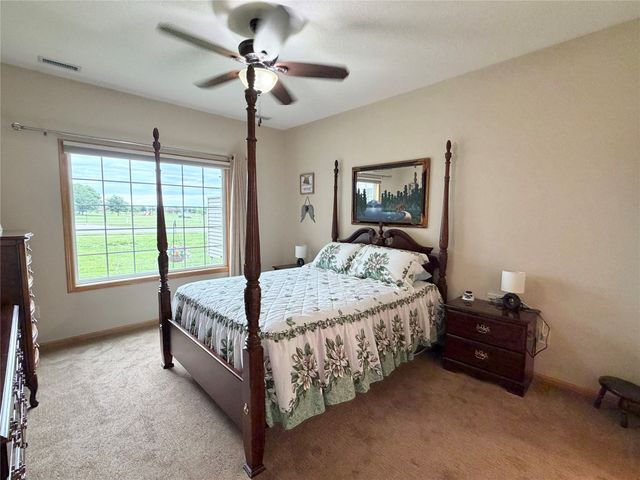 3703 NE Cottonwood Lane, Ankeny, IA 50021