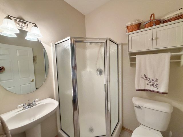 3703 NE Cottonwood Lane, Ankeny, IA 50021