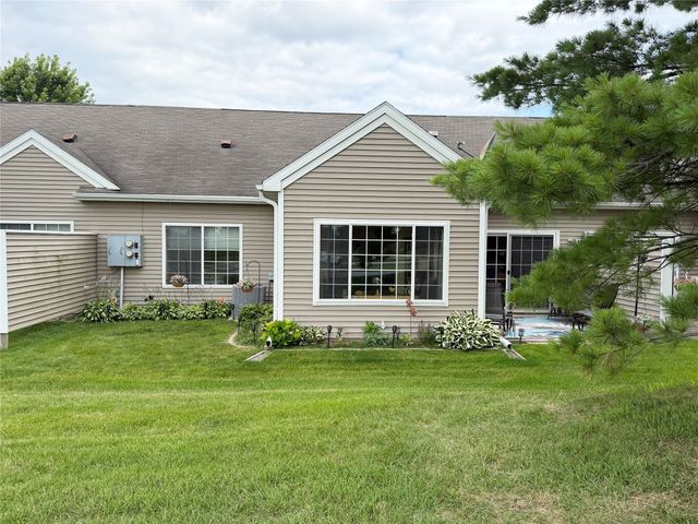 3703 NE Cottonwood Lane, Ankeny, IA 50021