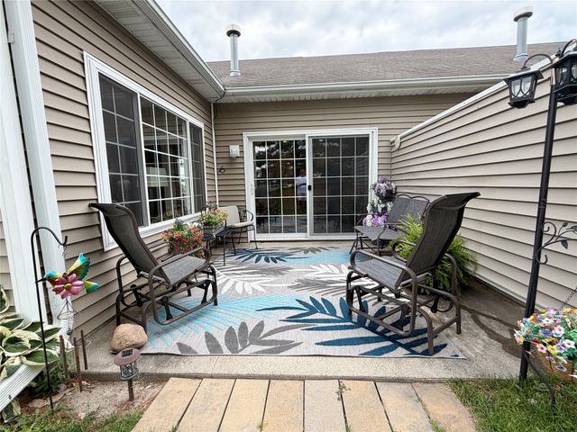 3703 NE Cottonwood Lane, Ankeny, IA 50021