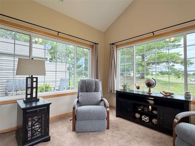 3703 NE Cottonwood Lane, Ankeny, IA 50021