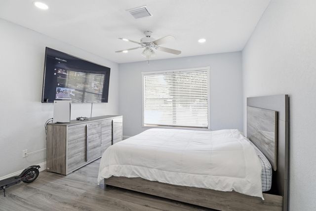 695 Dixie Lane, West Palm Beach, FL 33415