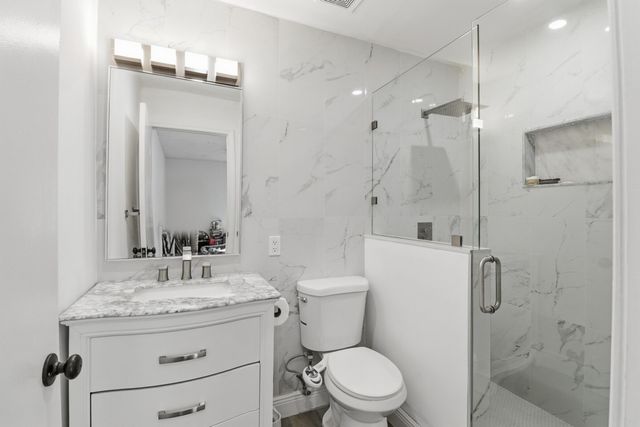 695 Dixie Lane, West Palm Beach, FL 33415