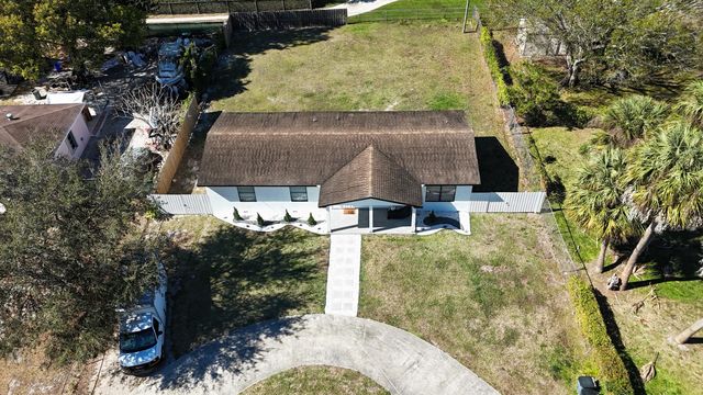 695 Dixie Lane, West Palm Beach, FL 33415