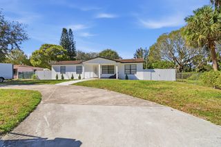 695 Dixie Lane, West Palm Beach, FL 33415