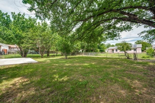 4401 Forbes Street, Fort Worth, TX 76105