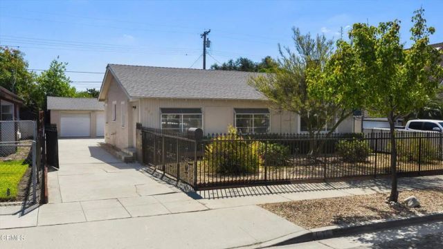 614 N Lemon Avenue, Azusa, CA 91702