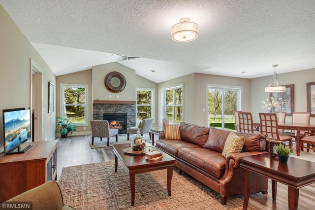 15561 Xalapa Street NE, Columbus, MN 55025