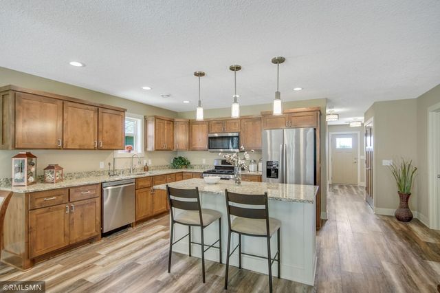15561 Xalapa Street NE, Columbus, MN 55025