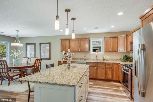 15561 Xalapa Street NE, Columbus, MN 55025