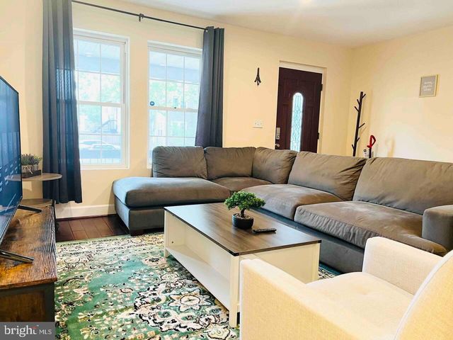 243 LONGFELLOW ST NW, Washington, DC 20011