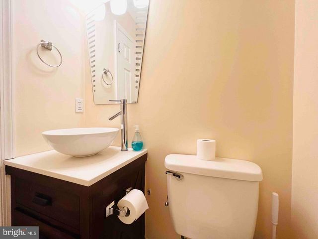 243 LONGFELLOW ST NW, Washington, DC 20011