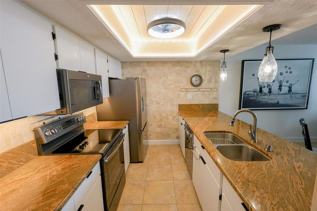 440 S GULFVIEW BOULEVARD 1105, Clearwater Beach, FL 33767